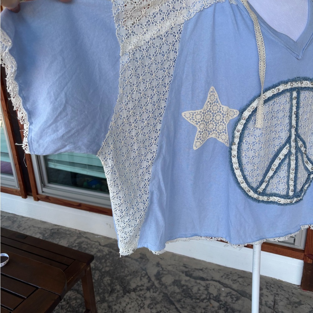 POL Blue and Cream Peace Sign Hoodie - Picture 4 of 10